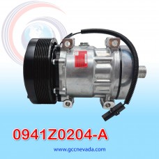 COMPRESOR 709 4499/4768 NEW HOLLAND / KENWORTH / CASE TOMA HORIZONTAL ROTALOCK MD R-134-A T/P 8PK 152MM 12V NAS